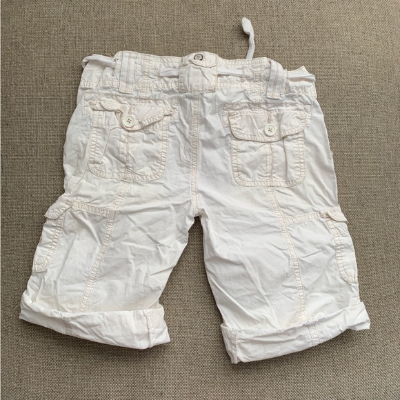 Abercrombie & Fitch Cargo Shorts Roll Hem Cream White Girls Size Medium - Picture 3 of 4